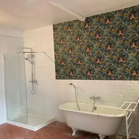 Palegry D'hotes לינה וארוחת בוקר 3*