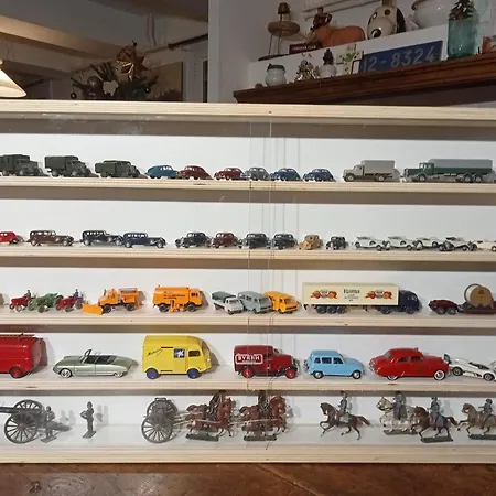 לינה וארוחת בוקר Palegry D'hotes