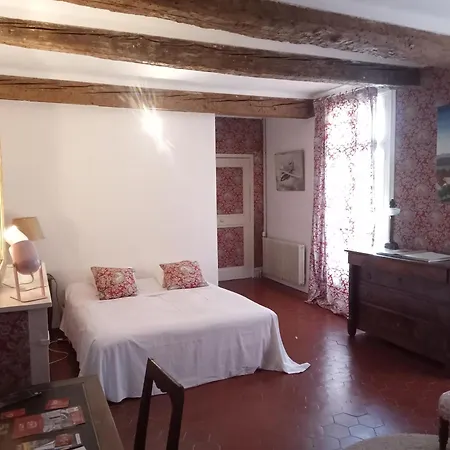 לינה וארוחת בוקר Palegry D'hotes