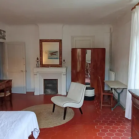 לינה וארוחת בוקר Palegry D'hotes